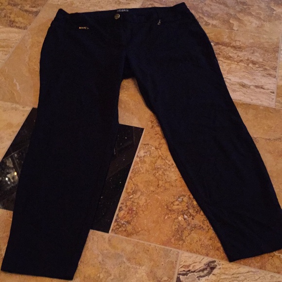 stretchy pants that look like jeans